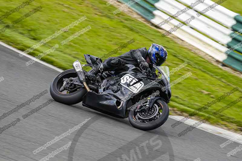 cadwell no limits trackday;cadwell park;cadwell park photographs;cadwell trackday photographs;enduro digital images;event digital images;eventdigitalimages;no limits trackdays;peter wileman photography;racing digital images;trackday digital images;trackday photos